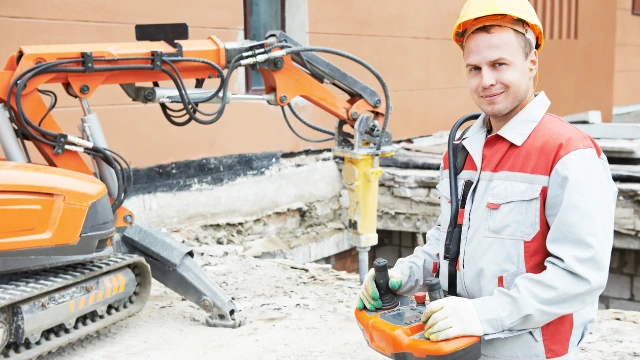 Choosing the Right Demolition Contractor: Paving the Way for a Solid Foundation