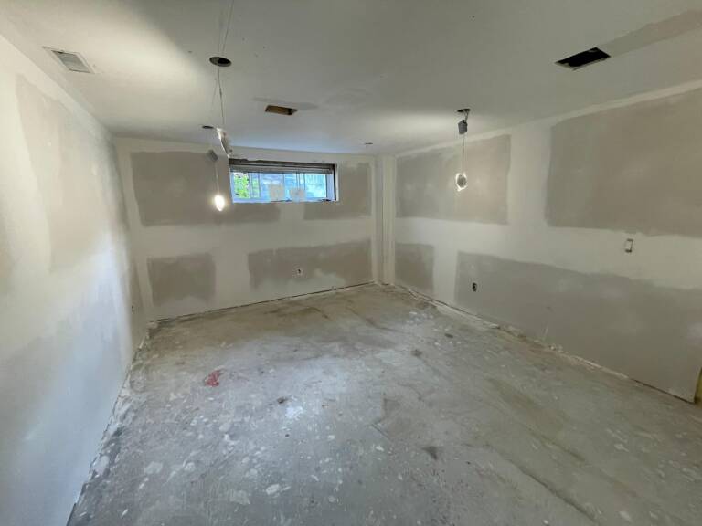 Dry wall